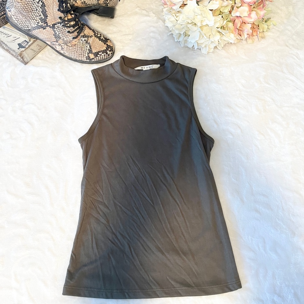 Francesca’s Miami tank